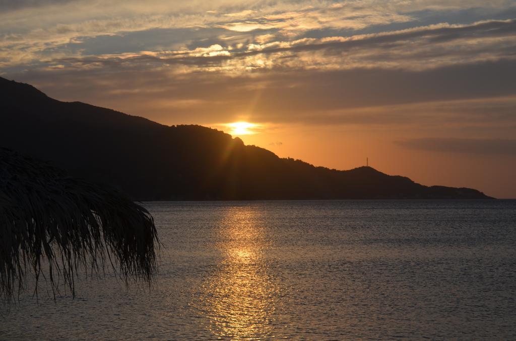 Tarsanas Beach Aparthotel Kokkari Luaran gambar