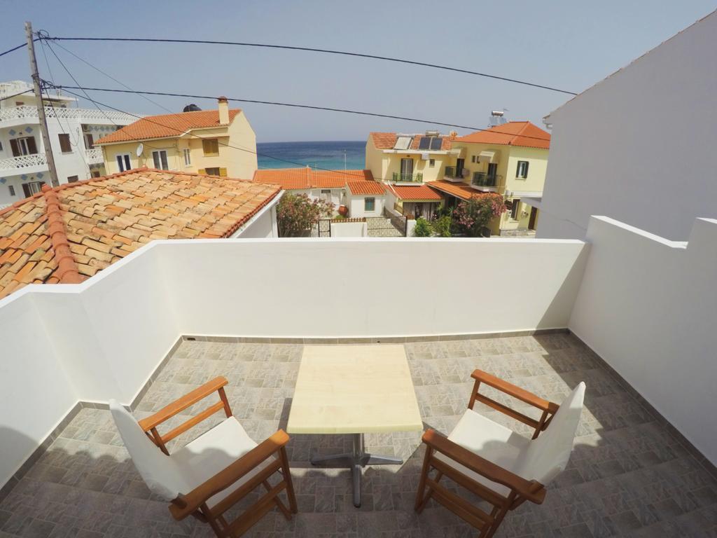 Tarsanas Beach Kokkari Luaran gambar