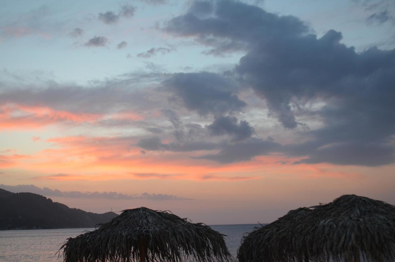 Tarsanas Beach Kokkari Luaran gambar